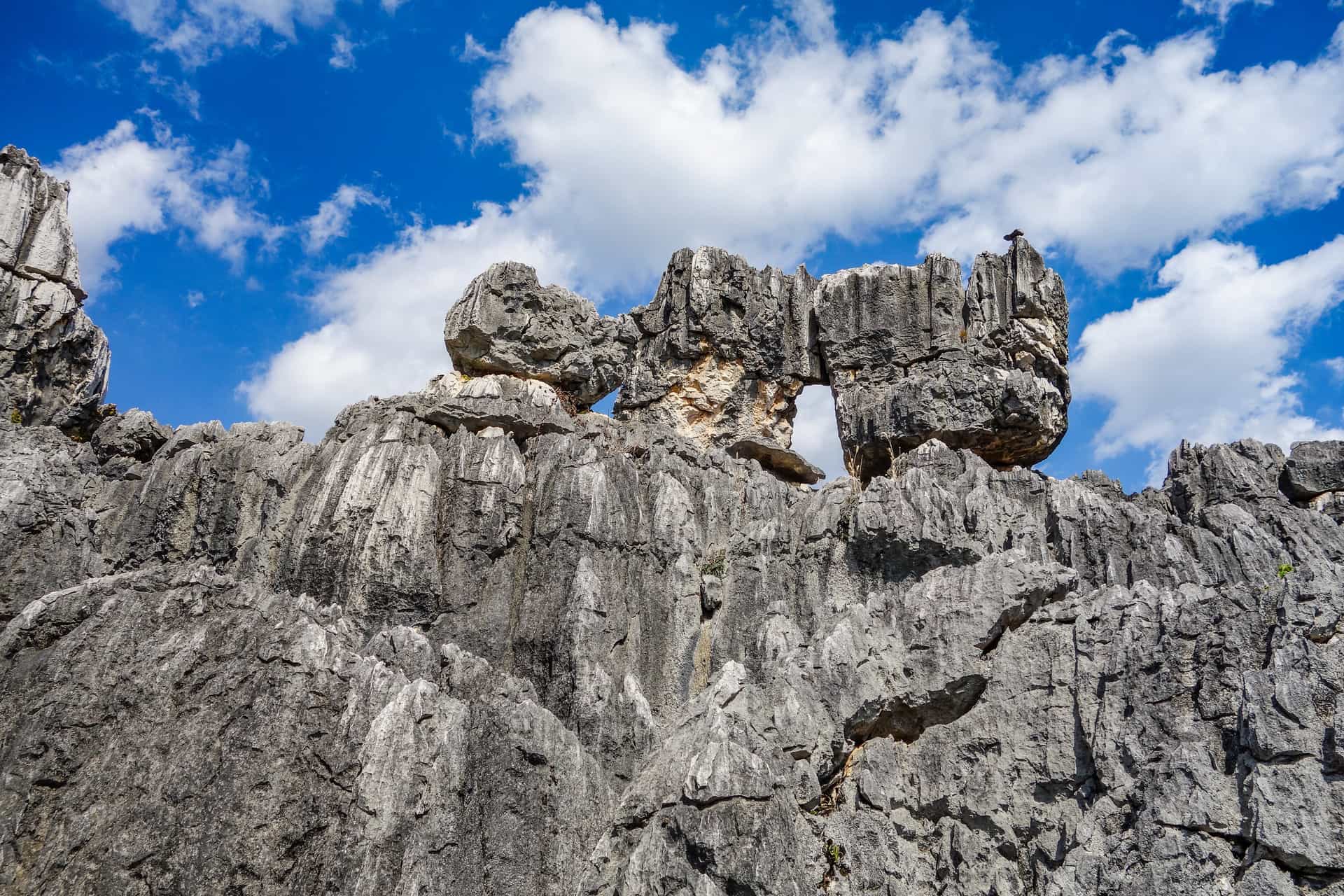 One-day Tour of Stone Forest and Jiuxiang Karst Wonders