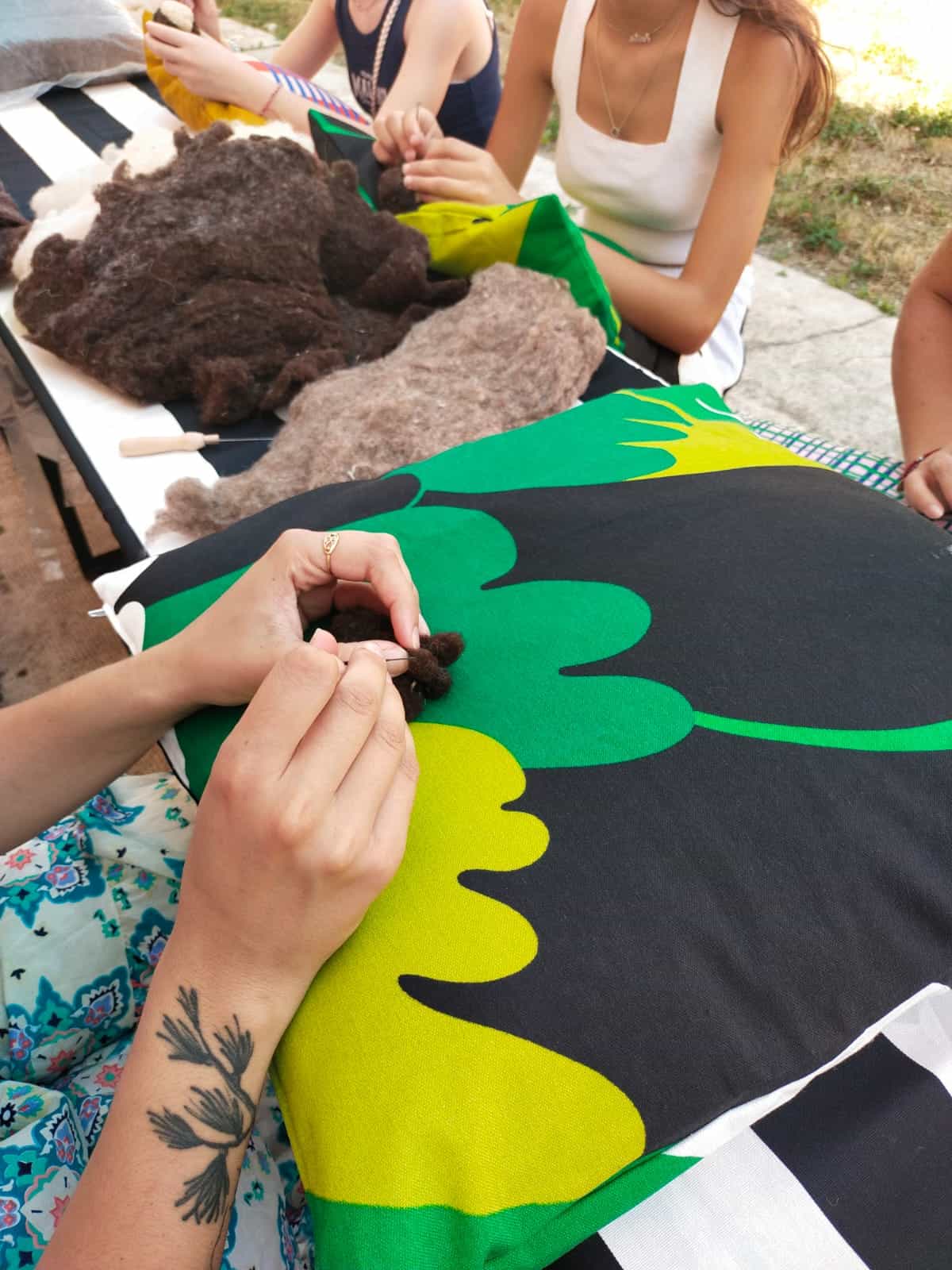 3D Needle Felting Workshop in Abruzzo: Authentic Craft & Slow Living
