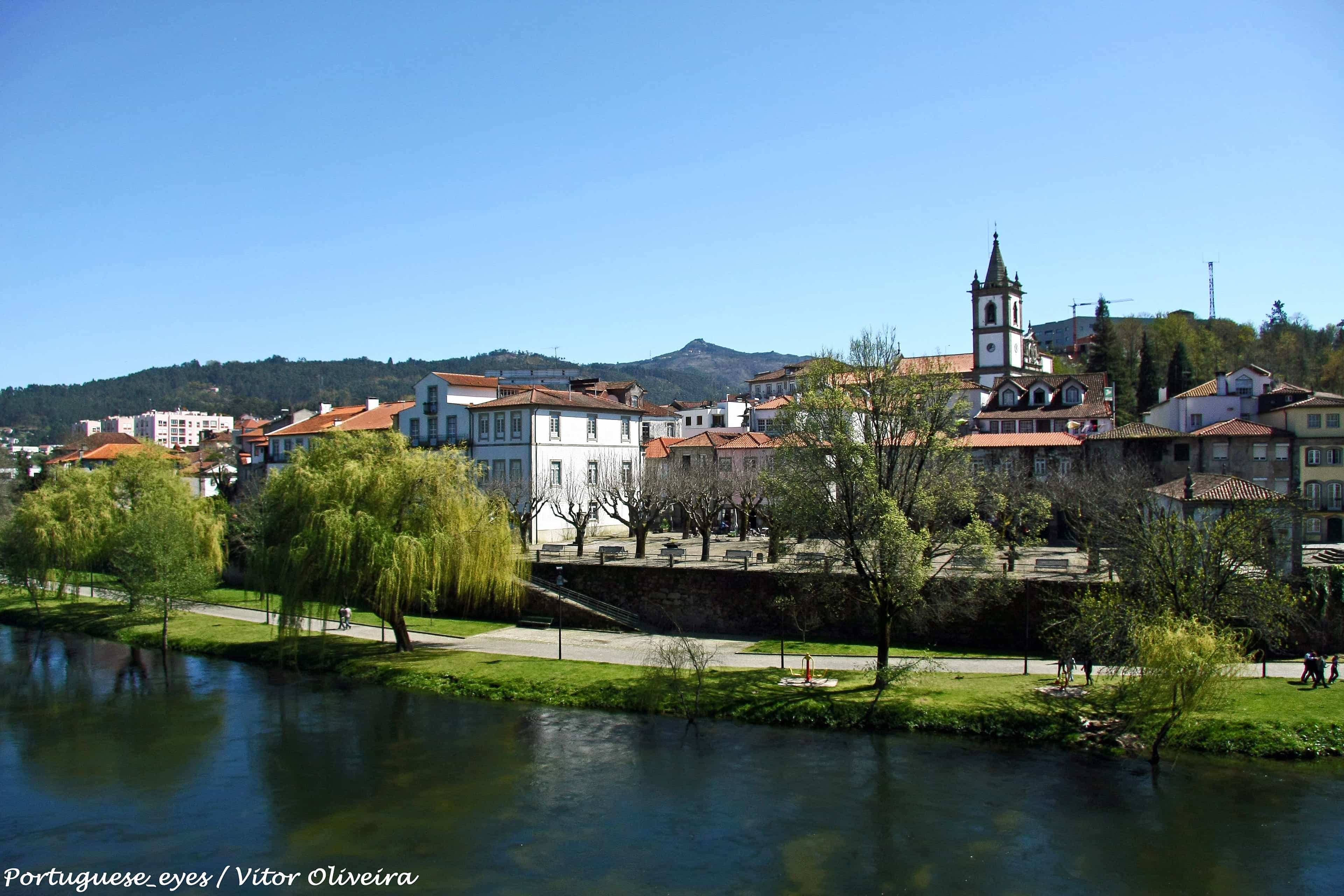 Private car transfer from Porto to Ponte da Barca