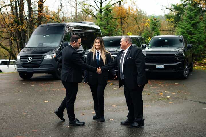 Seattle Airport Transfer – One Way or Round Trip (VAN OR SUV)