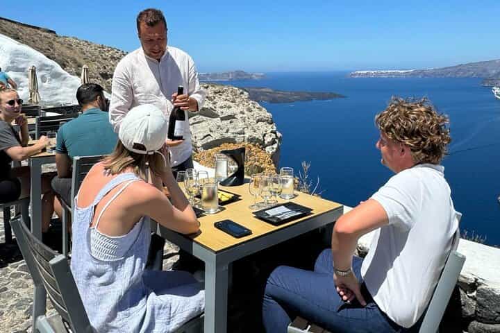 Santorini Mini Wine Tour
