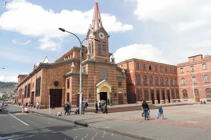 Bogota City Tour with Monserrate and Sanctuary of the Divine Child