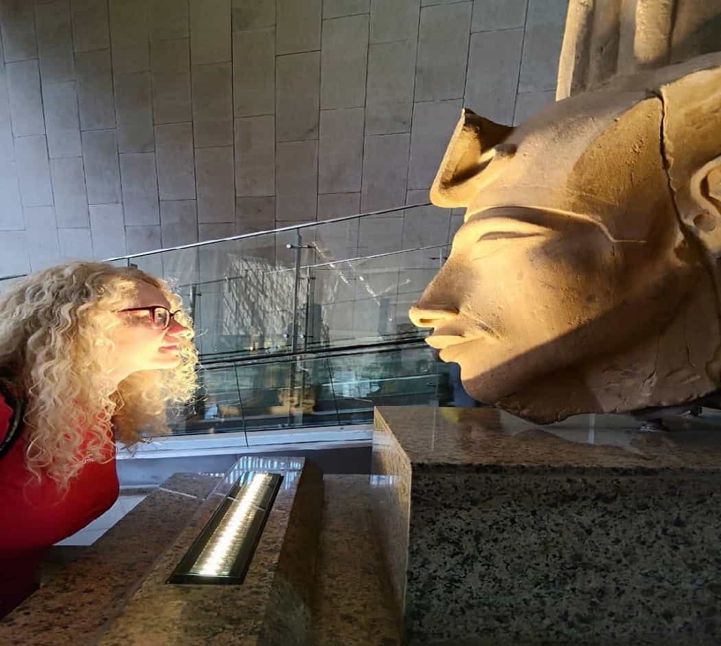 Cairo VIP Tour: Pyramids, Sphinx, Grand Egyptian Museum & Bazaar