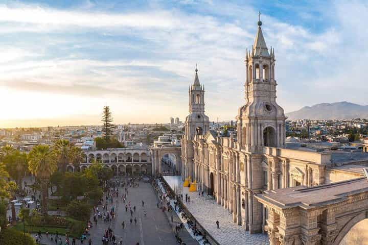 Arequipa, Historic and Colonial City and Santa Catalina Monastery