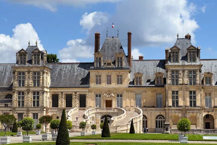 Fontainebleau Palace & Barbizon Artists Village Small Group(2-4)