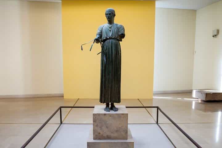 Delphi Private Day Tour from Athens 