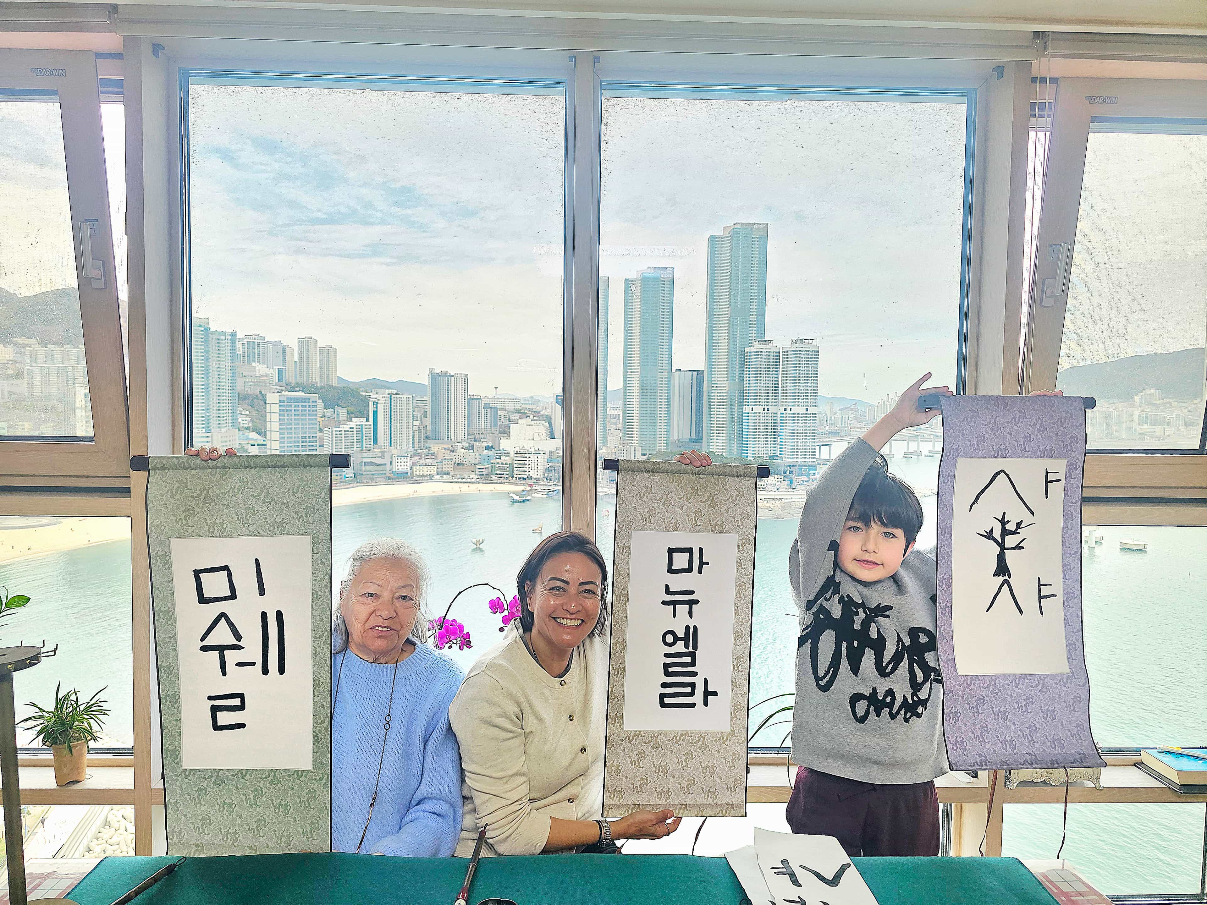 Busan Highlights & Authentic Home Visit (Max 6, Licensed Guide)