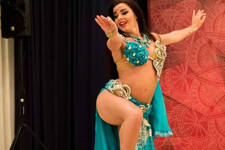 Cairo: Nile Dinner Cruise with Belly Dancer & Tanora show