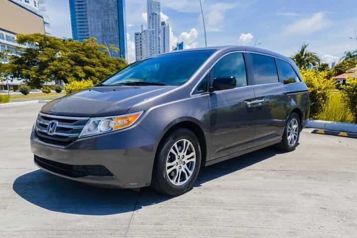 Shuttle to Riu Playa Blanca Hotel: Round Trip or One Way