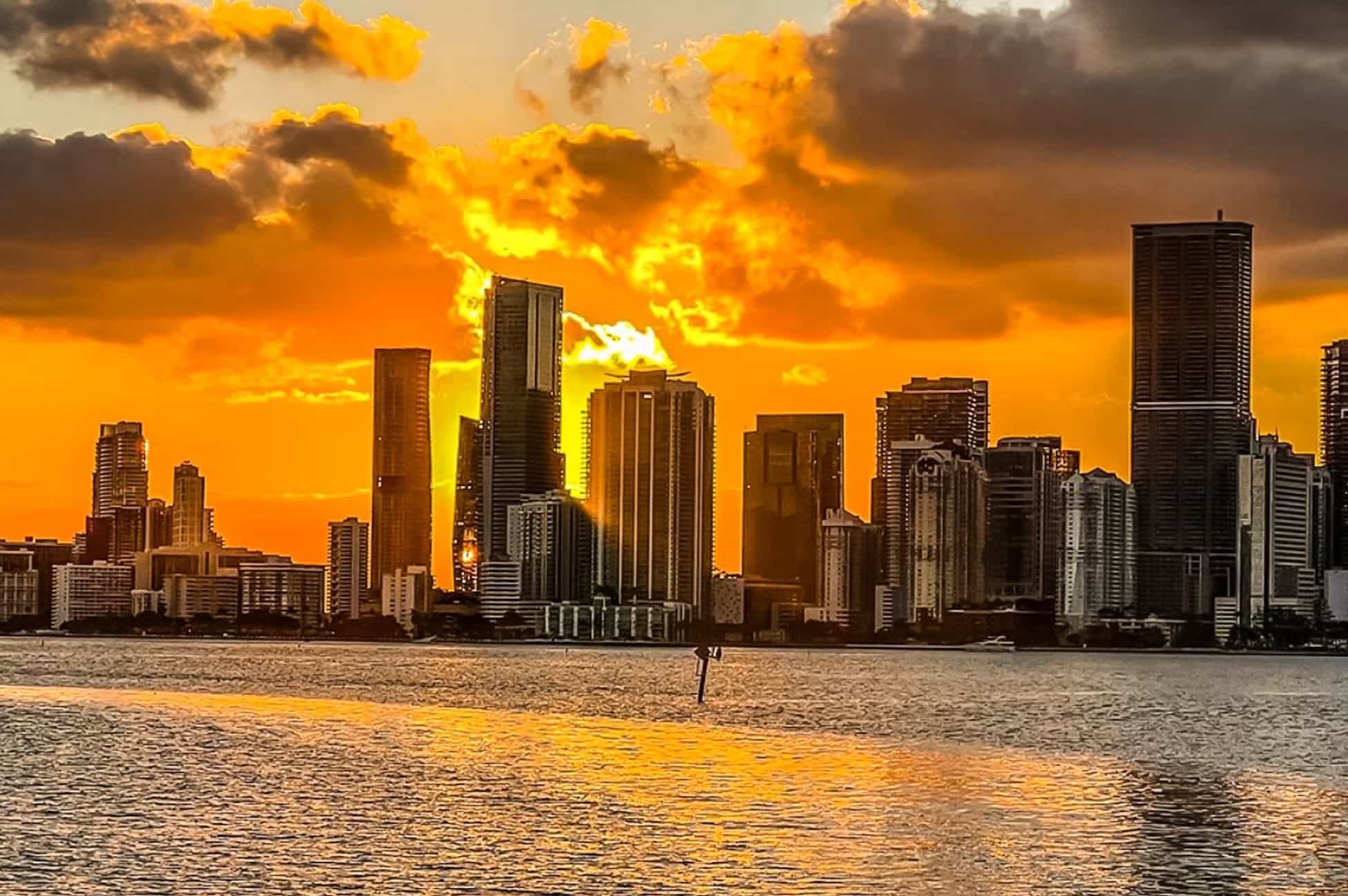 Miami Hop on Hop off Sunset Cruise of Biscayne Bay and Millionaires' Homes