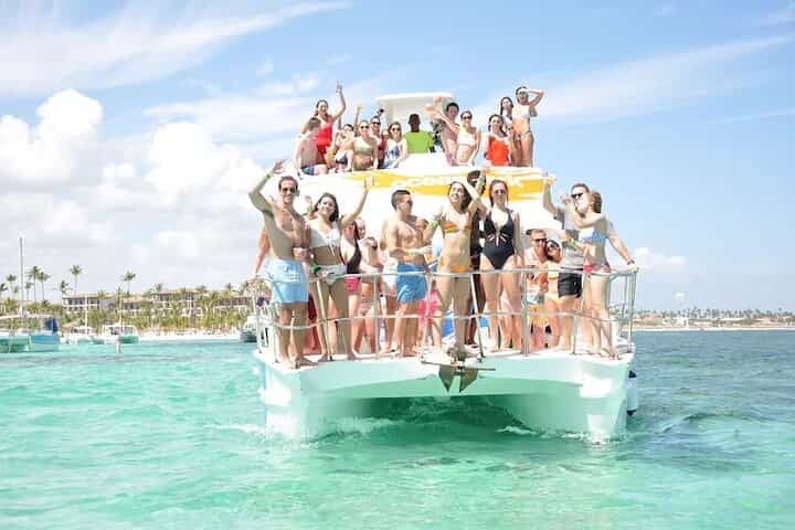 Party Boat Splash – Punta Cana Way