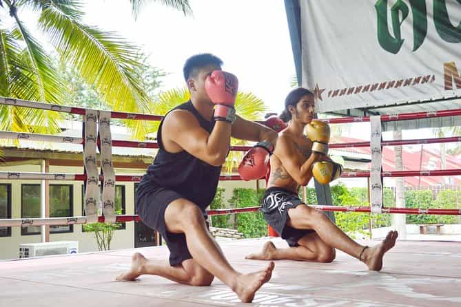 Muay Thai Lesson with Pad Thai Meal