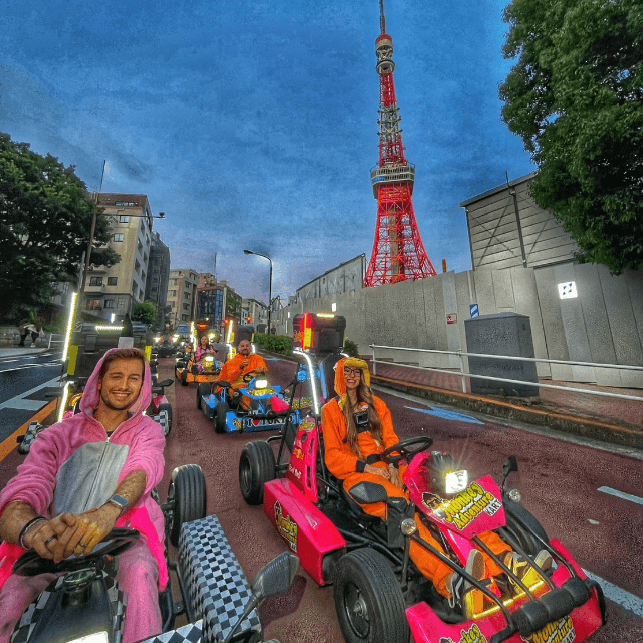 105 min Tokyo Go-Kart: Shibuya Crossing and Tokyo Tower*IDP MUST*