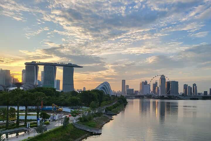4 Hours Private Tour by Grab Experiences