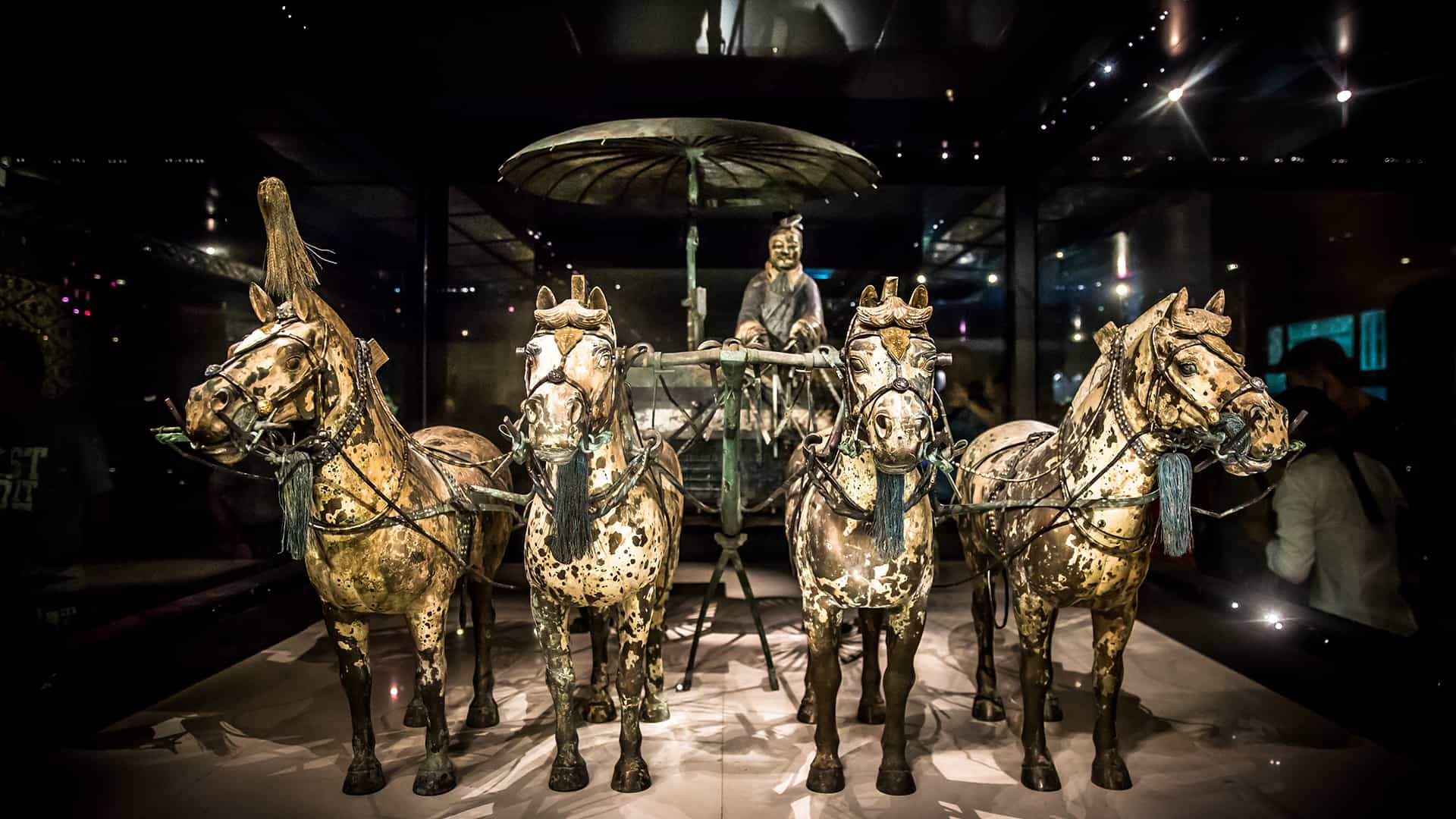 Xi'an Day Tour: Terracotta Warriors, Huaqing Palace & Show