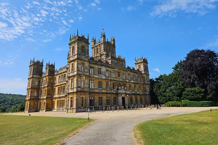 Transfer from Southampton to Heathrow via Highclere Castle