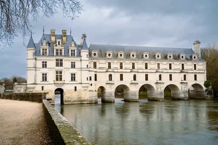Chenonceau & Chambord Day Trip from Paris with Hotel Pick Up