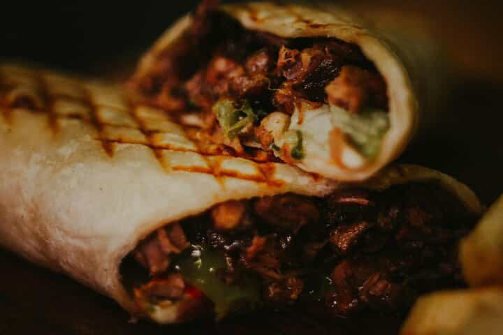 Istanbul Evening Street Food Tour: Karaköy, Pera and Taksim