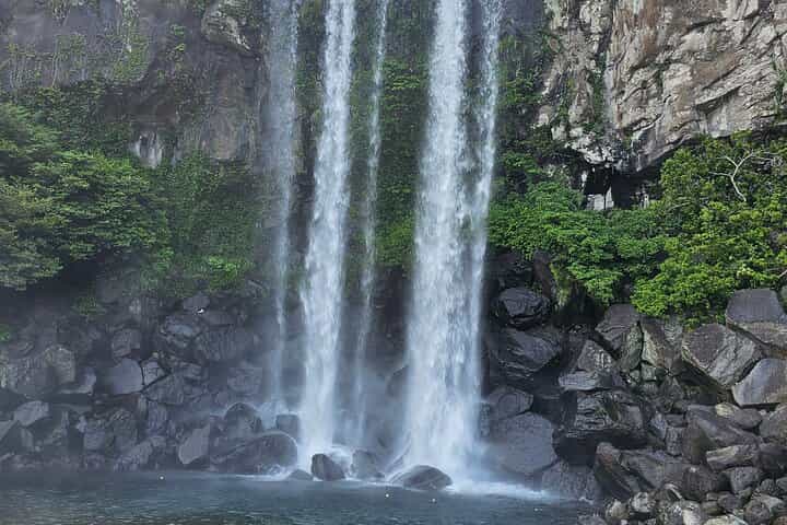 Private Full-Day Package Tour - West & South of Jeju island