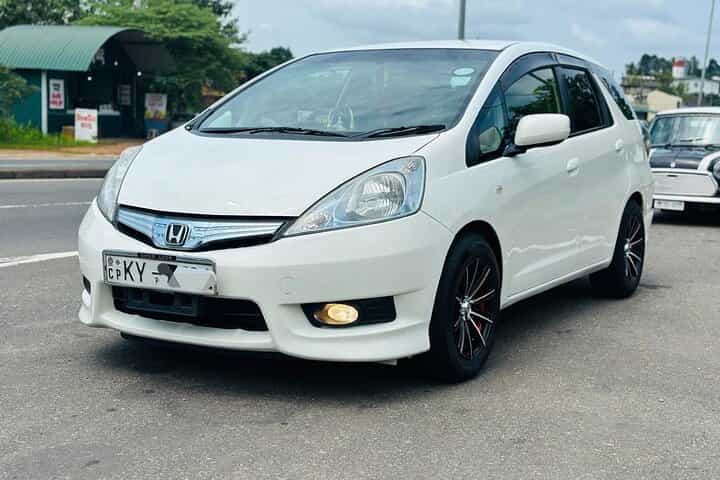 Sigiriya to Colombo Airport Departure Transfer