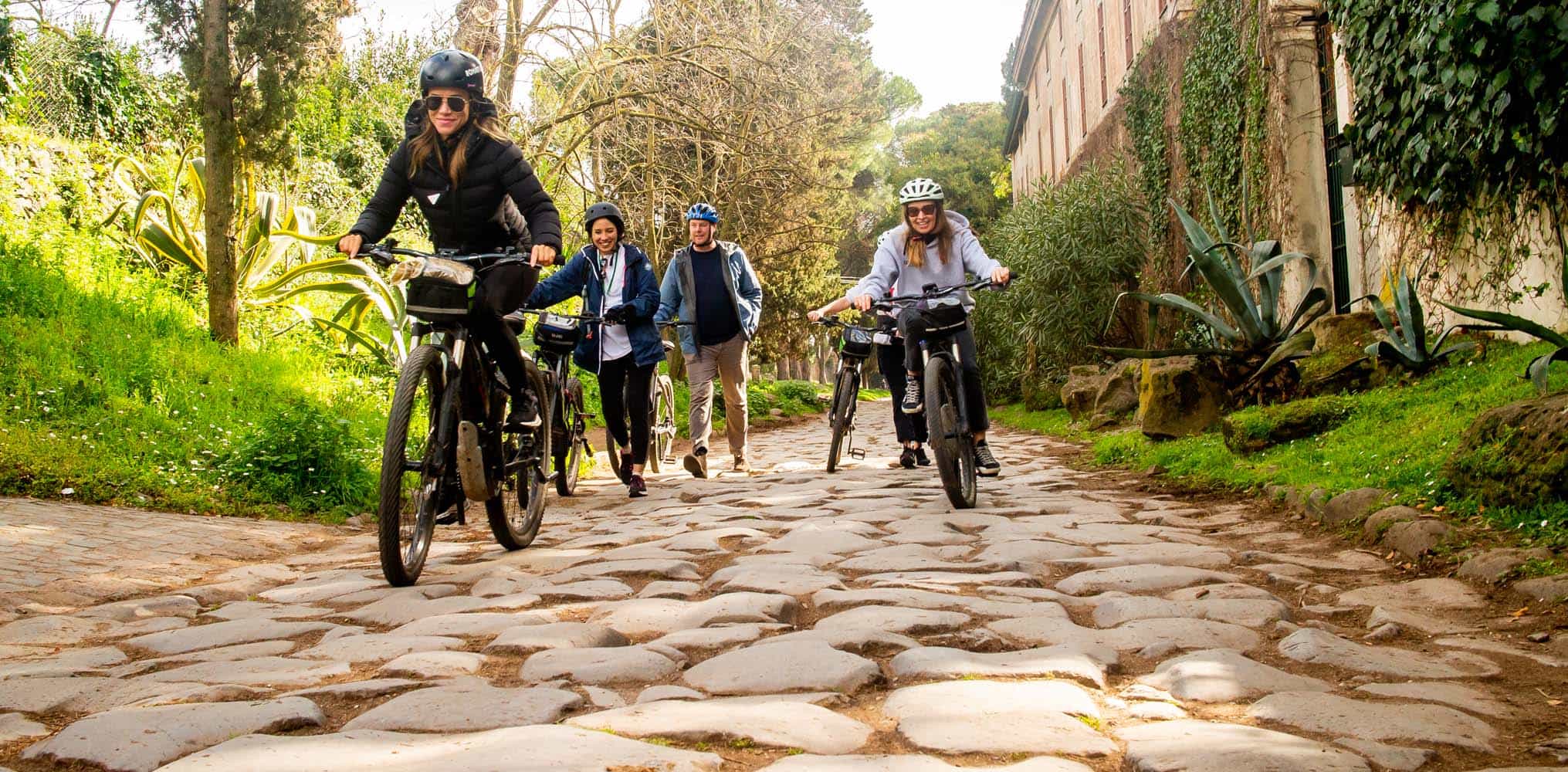 Appian Way Bike tour Underground with Catacombs & Lunch
