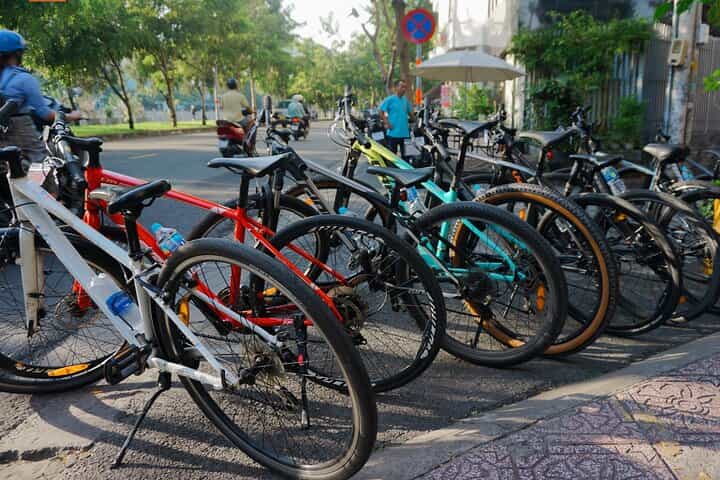 Explore Nine Descendants of Dragon in Ho Chi Minh by Bike