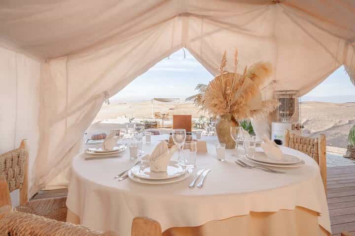 Agafay Desert Luxury Private Lunch with 4x4 Transfer