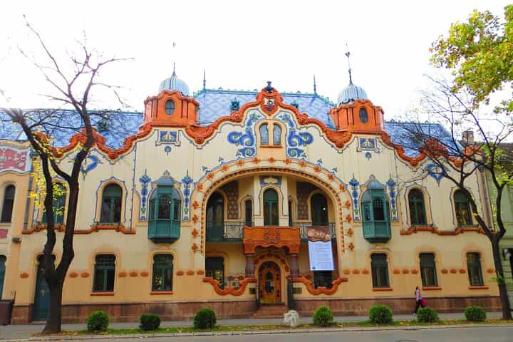 Northern Serbia: Full-Day Tour to Subotica, Palić lake & Sombor