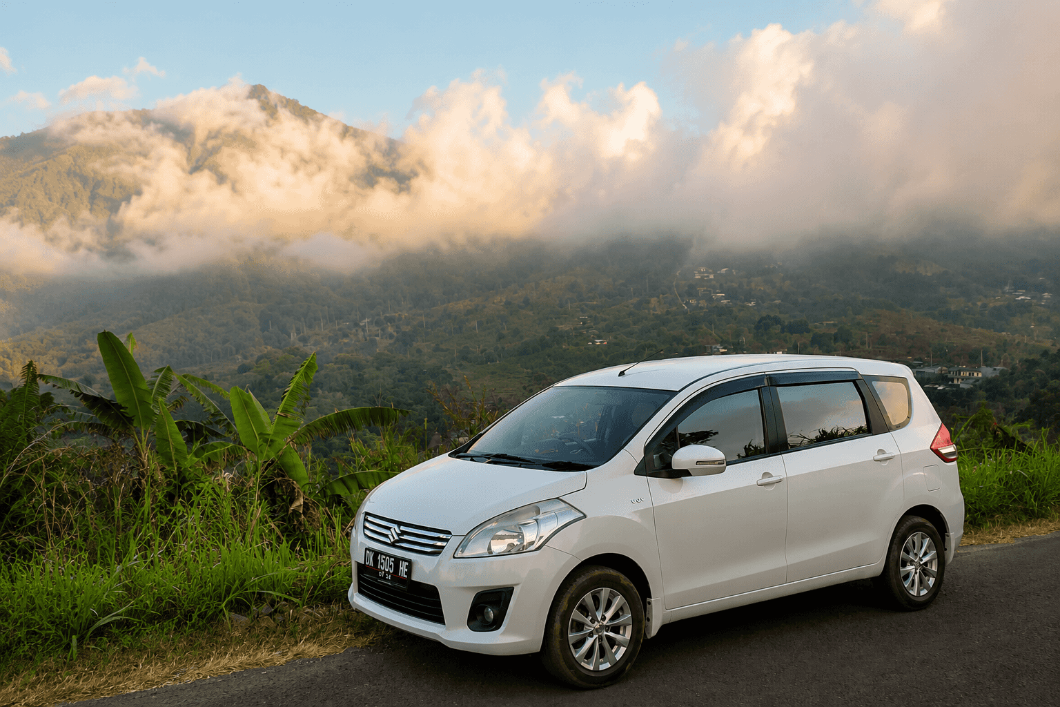 Private East Bali Tour: Gate of Heaven, Tirta Gangga & Virgin Beach
