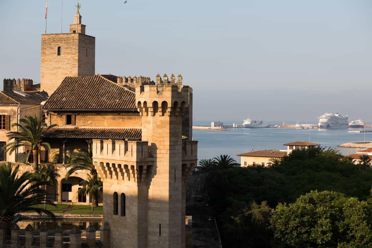 Palma de Majorca: Trivia Tour “Two in One” on Mobile App