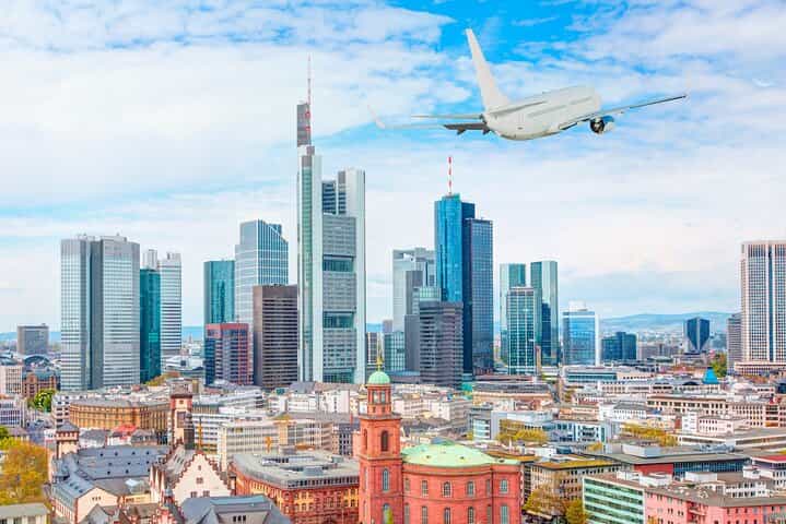 Door-to-door private transfer from Bruges to Frankfurt