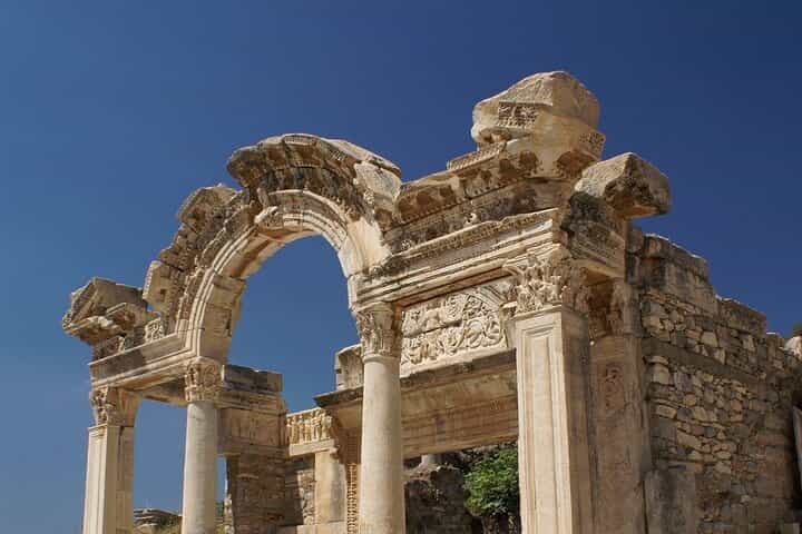 Turkish Breakfast Experience and Ancient Ephesus Highlights