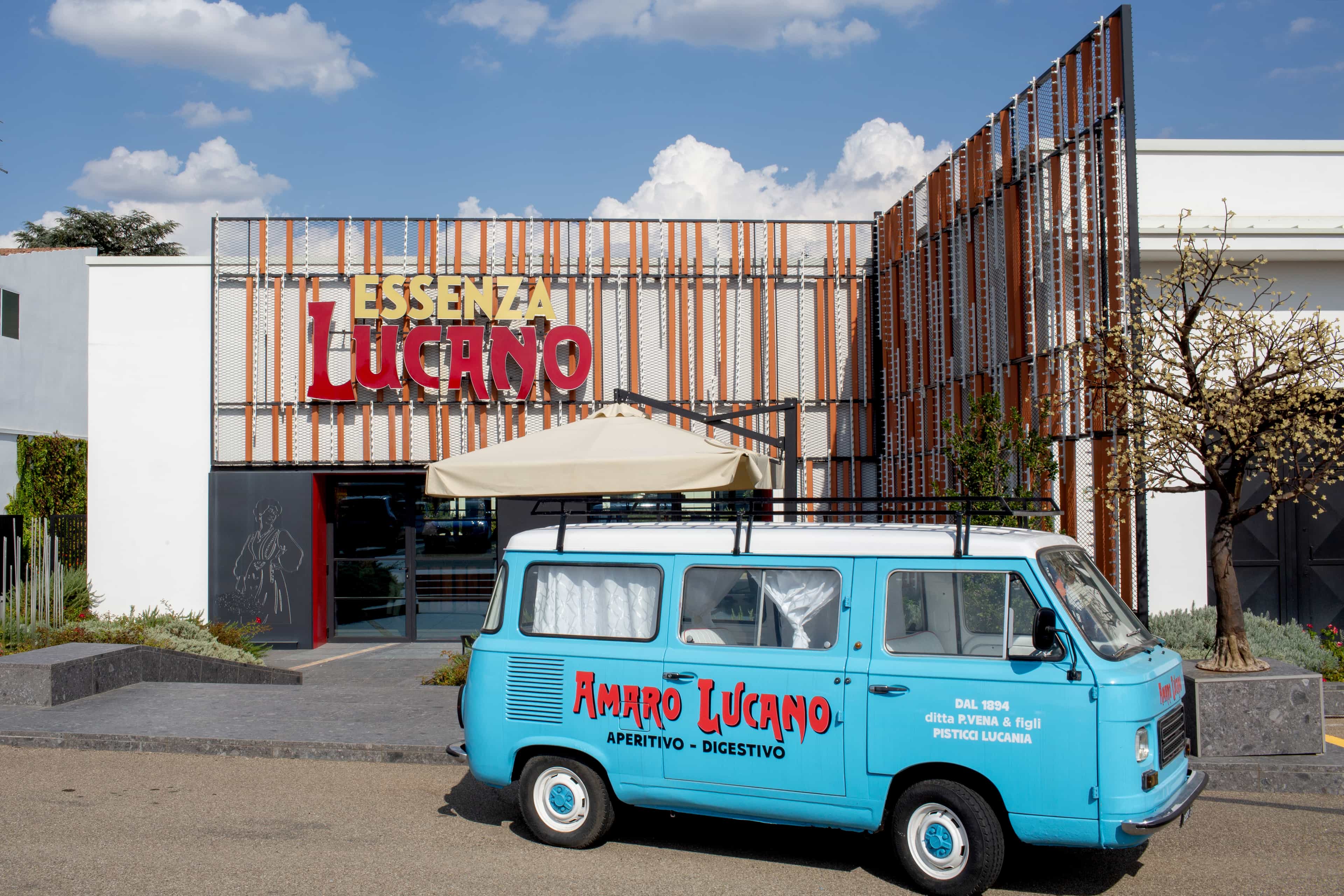 Tour al museo dell'Amaro Lucano con degustazione