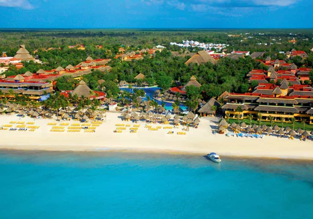 Private Shuttle from Cancun Airport to Iberostar Quetzal