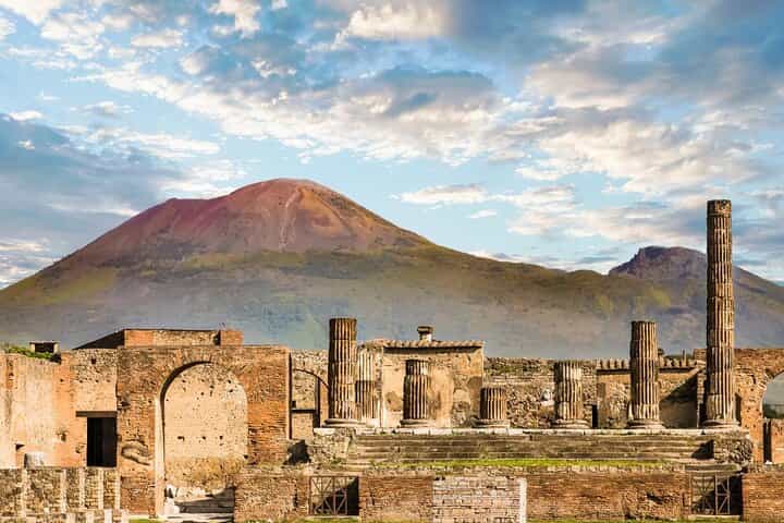 Pompeii & Sorrento: Full-Day Tour from Naples with Skip-the-Line Ticket & Lunch
