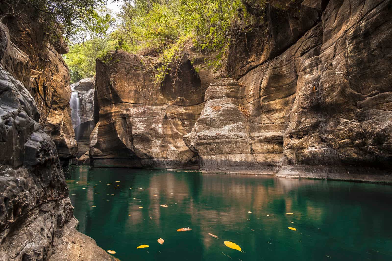 Cunca Wulang Waterfall & Rangko Cave – Full Day Nature Escape