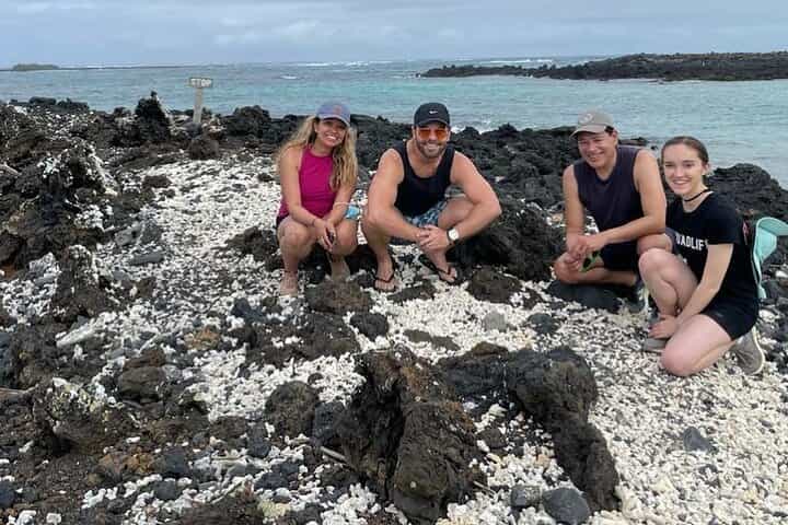 Day Trip to Isabela Island and Tintoreras in Galápagos