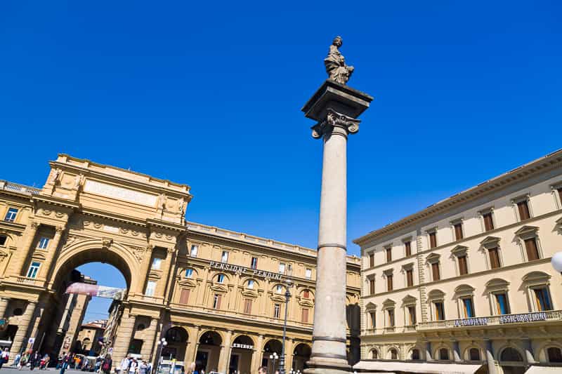 FLORENTIA: ON THE TRACES OF ROMAN FLORENCE
