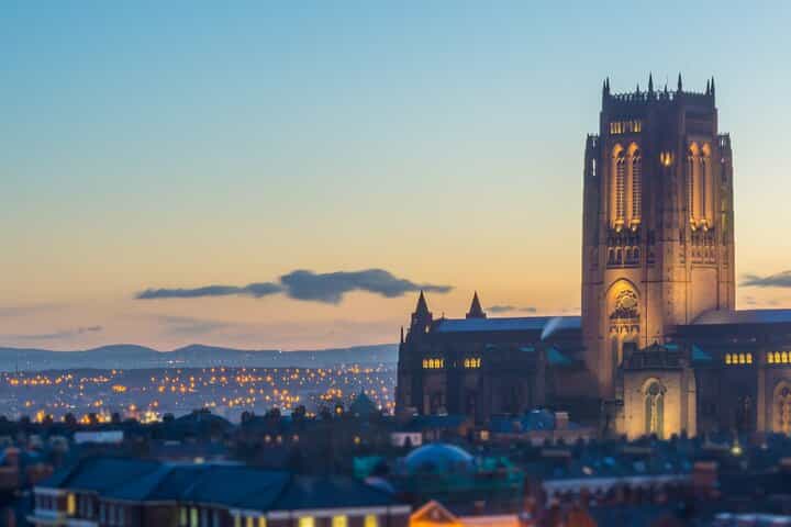 Liverpool Scavenger Hunt & Self-Guided Audio Walking Tour