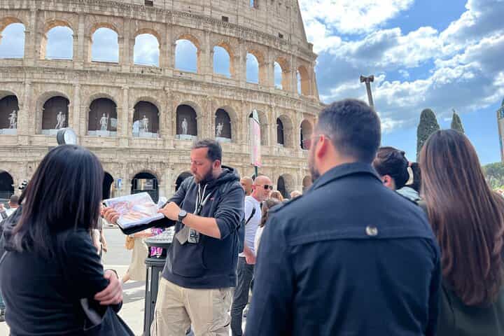 Private Tour of the Colosseum Arena, Roman Forum, Palatine Hill