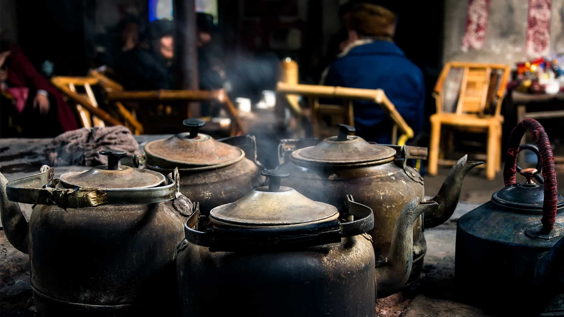 Chengdu: Century-old teahouse and traditional cuisine