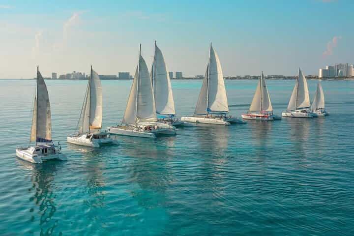 Isla Mujeres with Transportation from Playa del Carmen