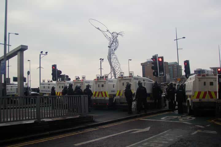  Belfast Troubles Murals Street Art and Peace Wall Walking Tour 