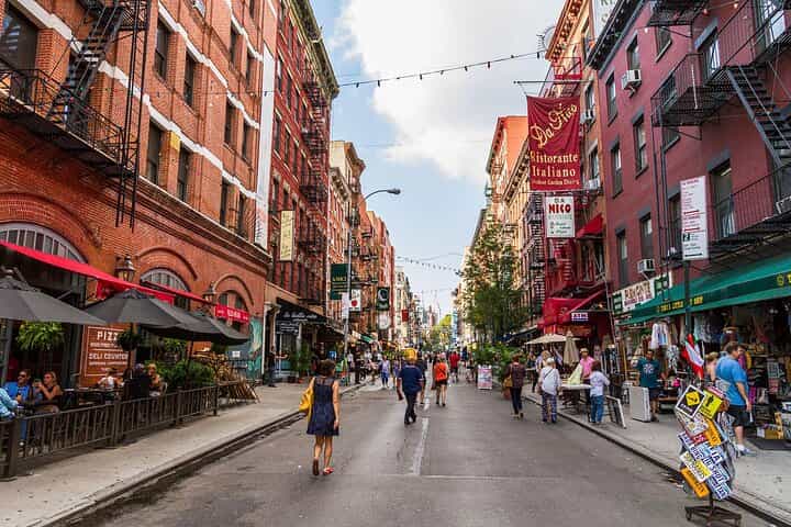 New York City Mafia and Local Food Tour led by NYPD Guides