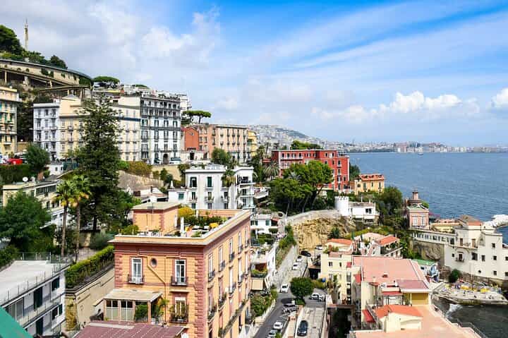 Direct and Private Transfer from Bari to Naples 