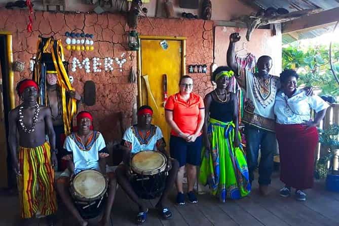 Visit the Garifuna Culture, Sightseeing plus Transfer East End Roatan