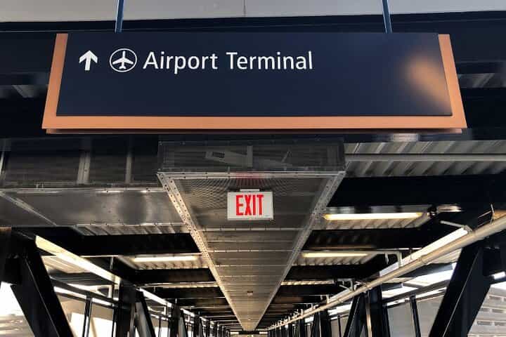 Brindisi Airport to Otranto Private Transfer by Minivan