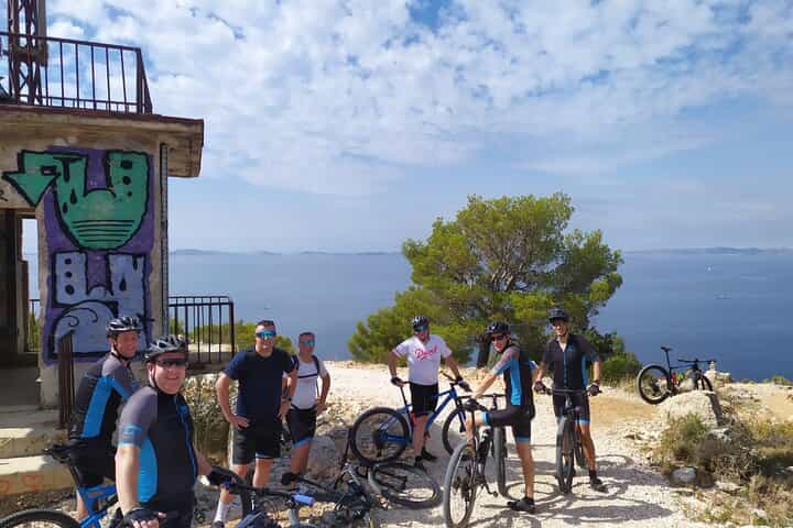 Murter Island Bays by bike 