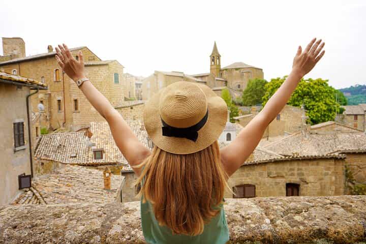 Rome to Orvieto Day Trip by Train with Duomo, Caves and Lunch