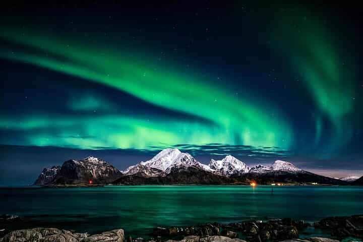 Northern Lights for Families – A Private, Cozy Adventure for Kids